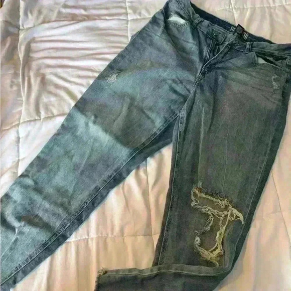 Rewash distressed jeans with Booty lift! - Picture 1 of 2